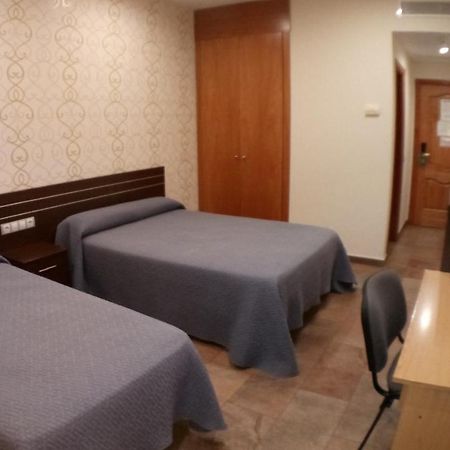 Hostal Venecia II Monzón Eksteriør bilde