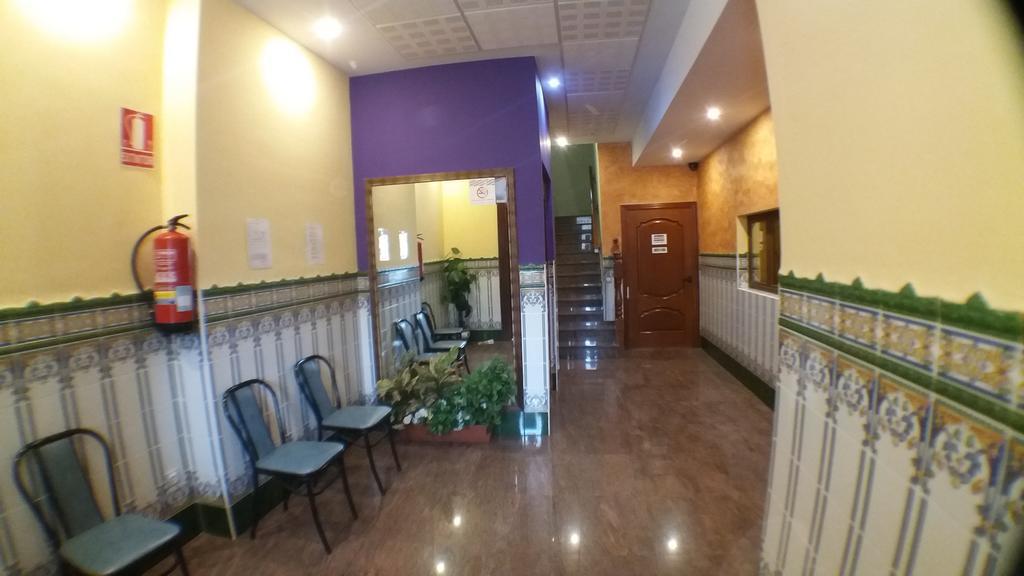 Hostal Venecia II Monzón Eksteriør bilde
