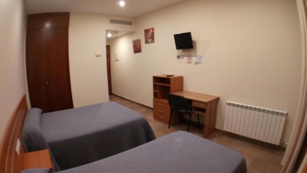 Hostal Venecia II Monzón Eksteriør bilde
