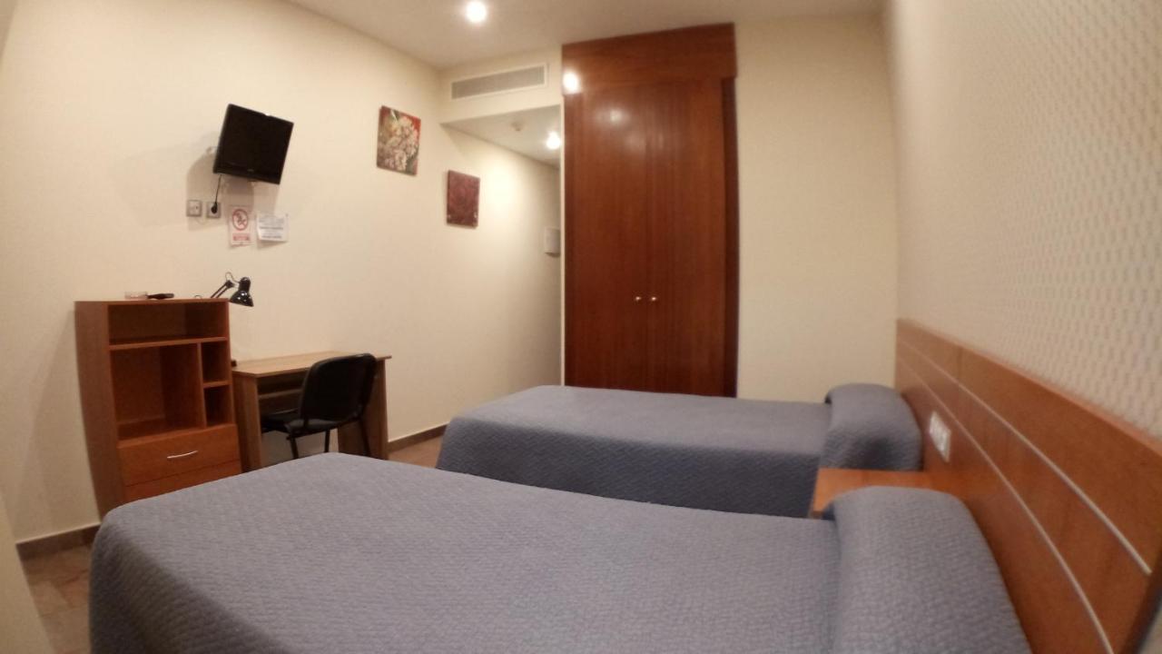 Hostal Venecia II Monzón Eksteriør bilde