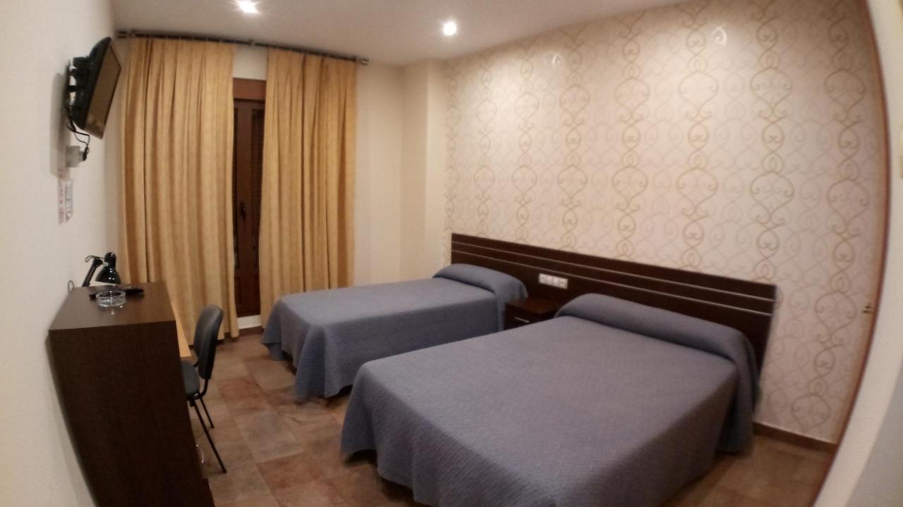 Hostal Venecia II Monzón Eksteriør bilde
