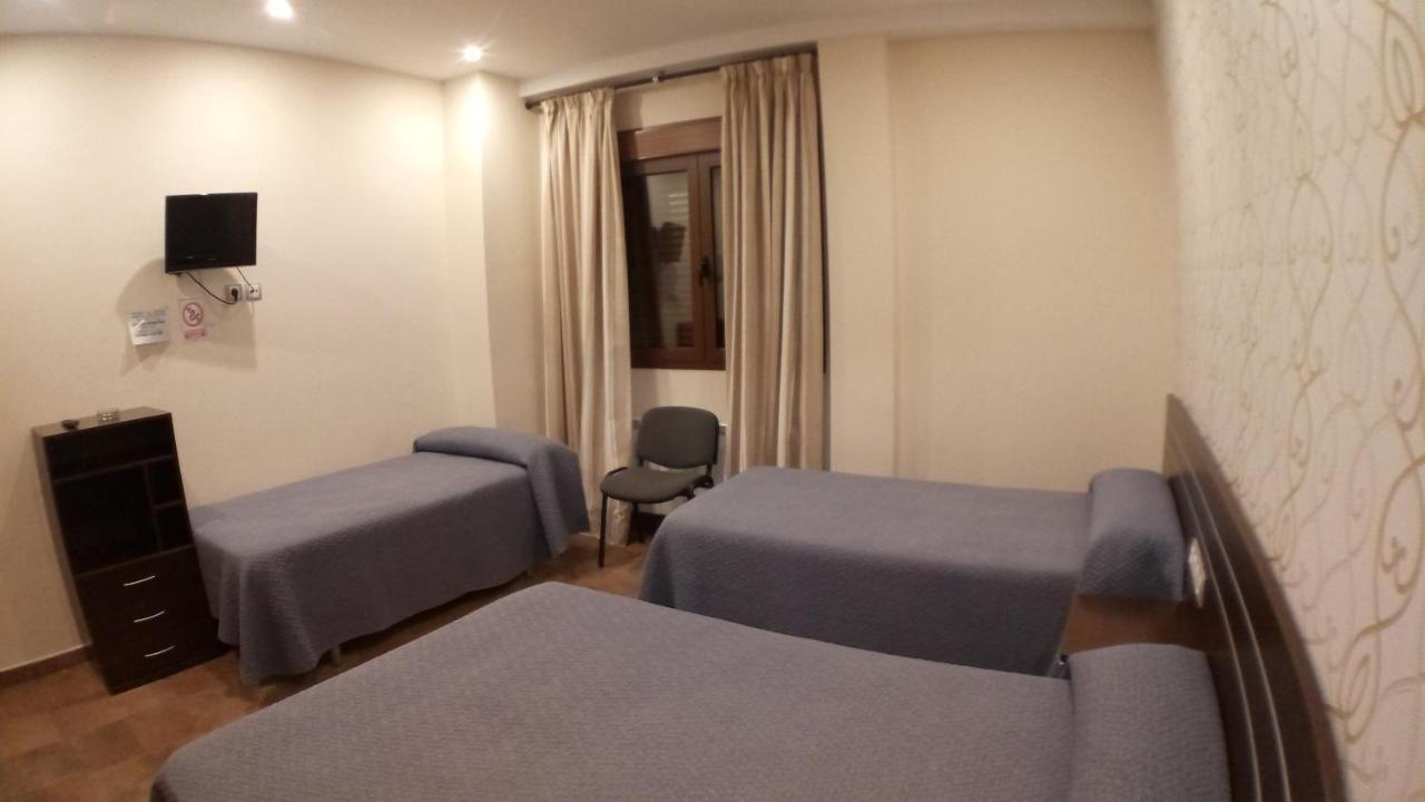 Hostal Venecia II Monzón Eksteriør bilde